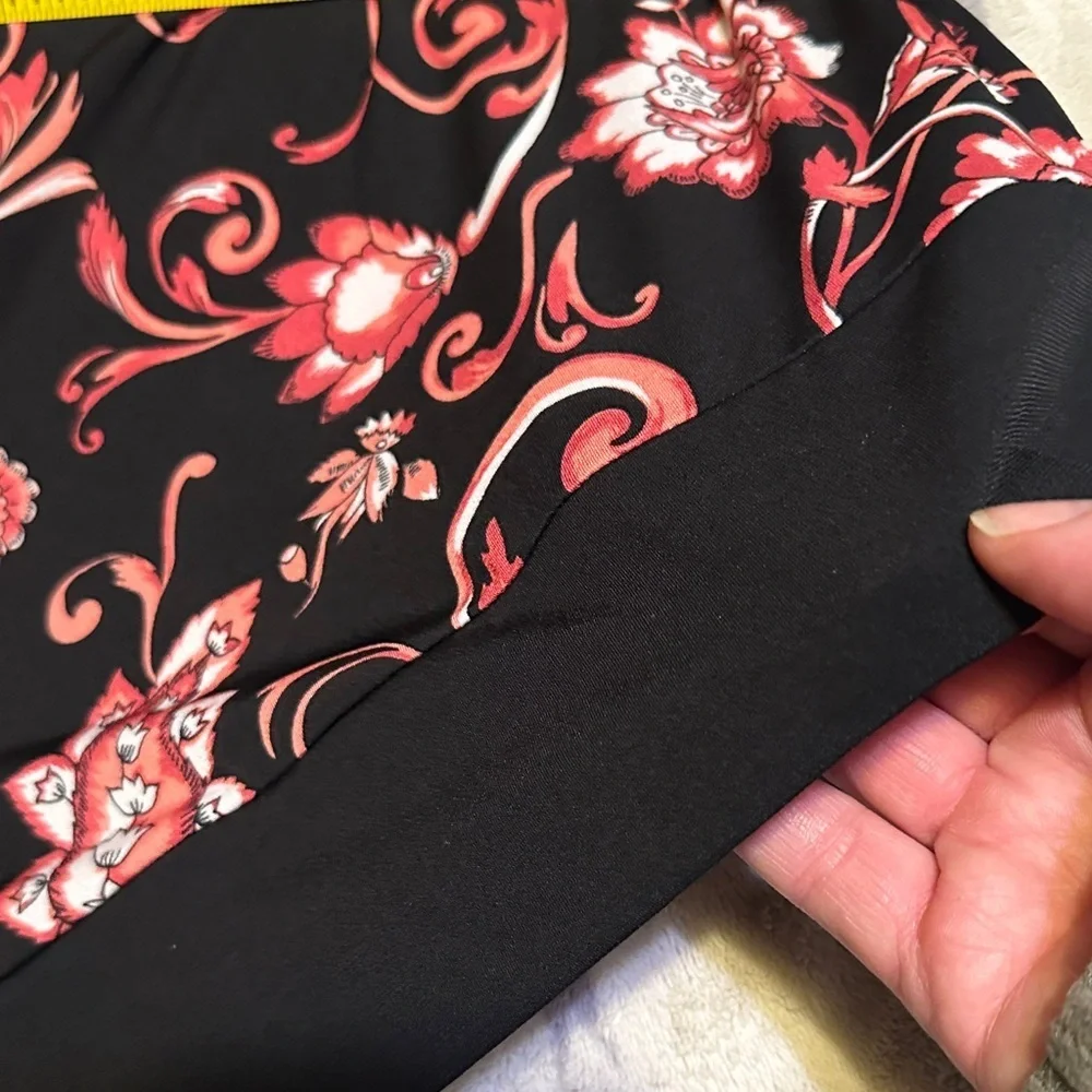 White House Black Market Black and pink and coral Floral Blouse - Picture 7 of 7